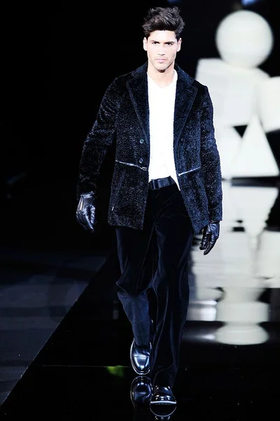 Look 85